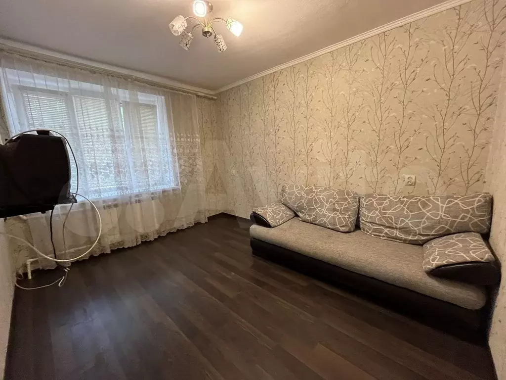 2-к. квартира, 38 м, 1/9 эт. - Фото 0