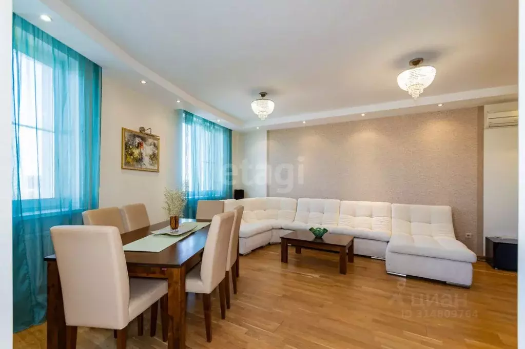 3-к кв. Свердловская область, Екатеринбург ул. Луганская, 6 (100.0 м) - Фото 0