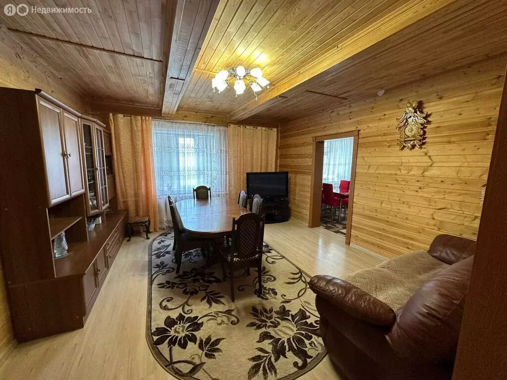 Дом в Мензелинск, Новый переулок (180 м) - Фото 1