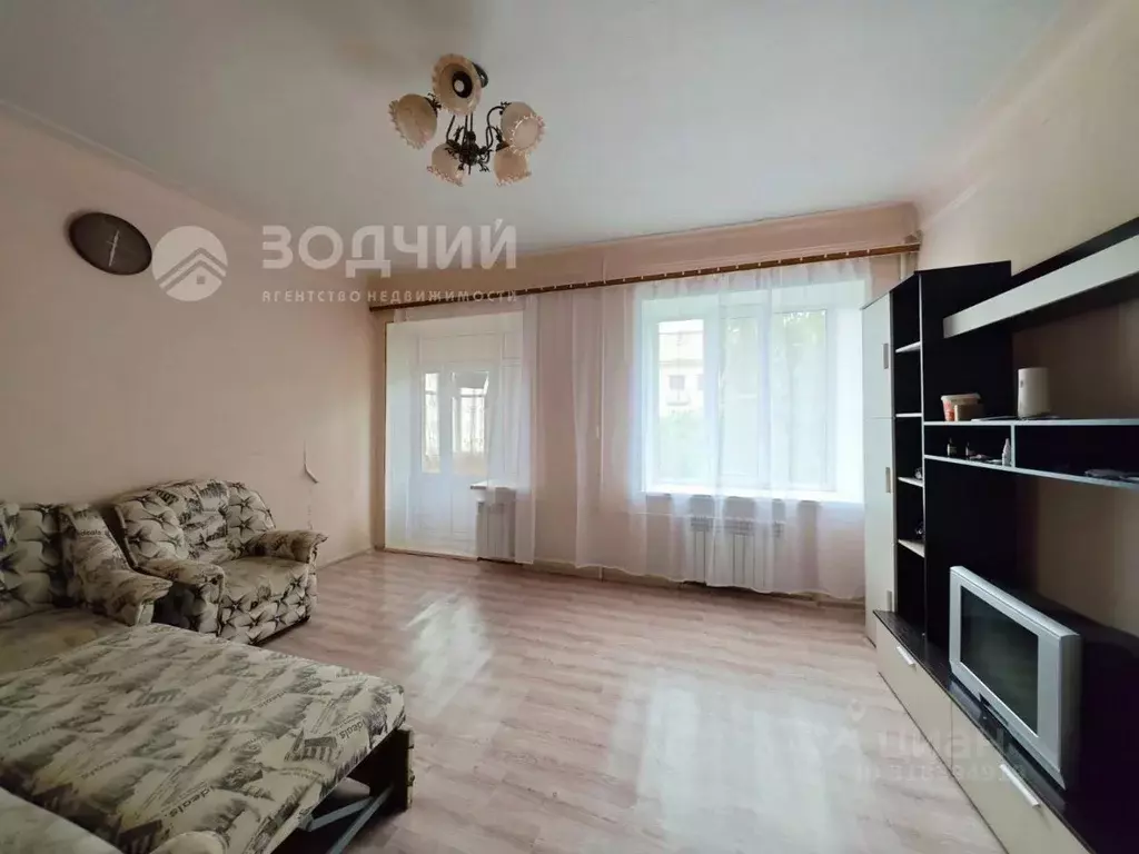 3-к кв. Чувашия, Канаш просп. Ленина, 37 (70.5 м) - Фото 0