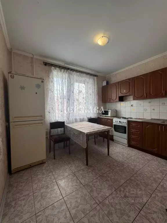 1-к кв. Белгородская область, Старый Оскол Восточный мкр, 12 (36.0 м) - Фото 0