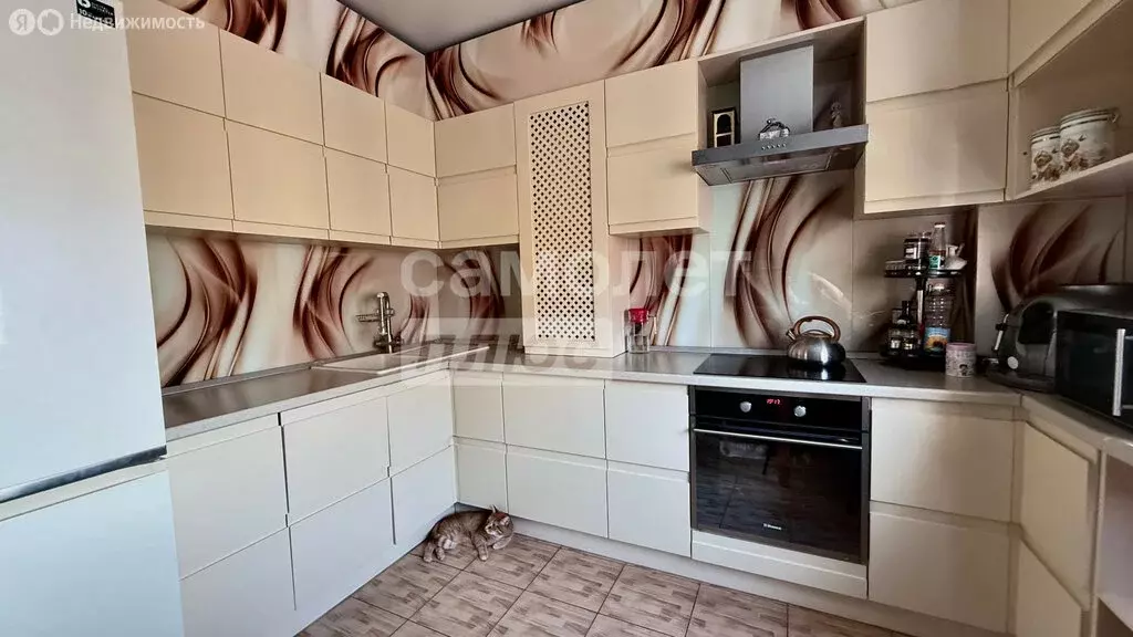 3-комнатная квартира: Астрахань, улица Савушкина, 6к7 (58.9 м) - Фото 0