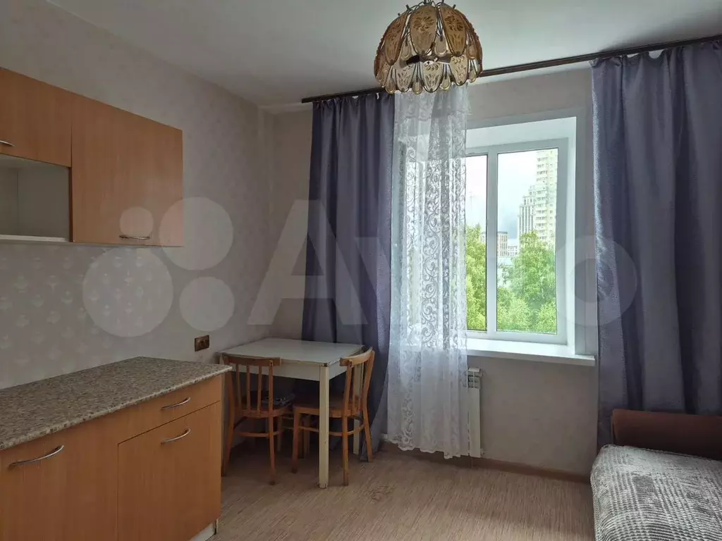 Комната 11,5 м в 4-к., 6/9 эт. - Фото 1