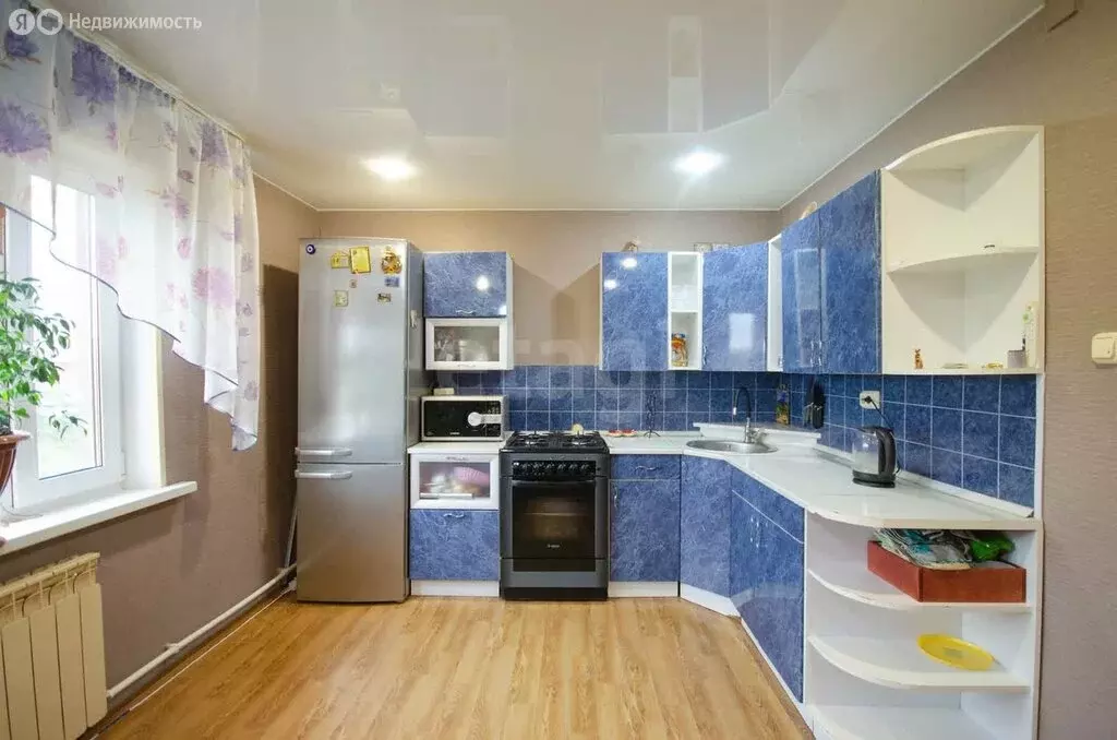 Дом в Заводоуковск, улица Космонавтов (87 м) - Фото 1