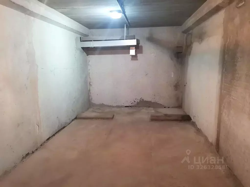 Гараж в Москва Новокуркинское ш., 39 (18 м) - Фото 1