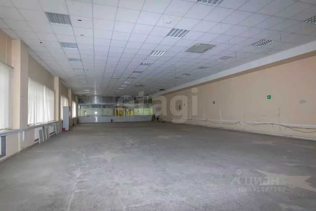 Помещение свободного назначения в Тюменская область, Тюмень ул. ... - Фото 2