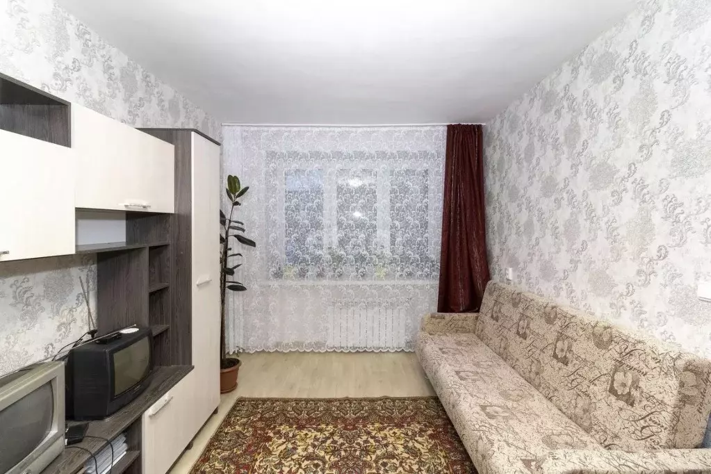 1-к кв. Тюменская область, Тюмень ул. Мира, 33 (31.2 м) - Фото 0