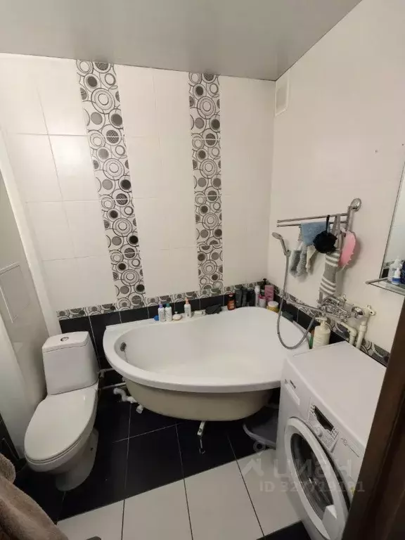 2-к кв. Воронежская область, Семилуки Курская ул., 38 (45.0 м) - Фото 2