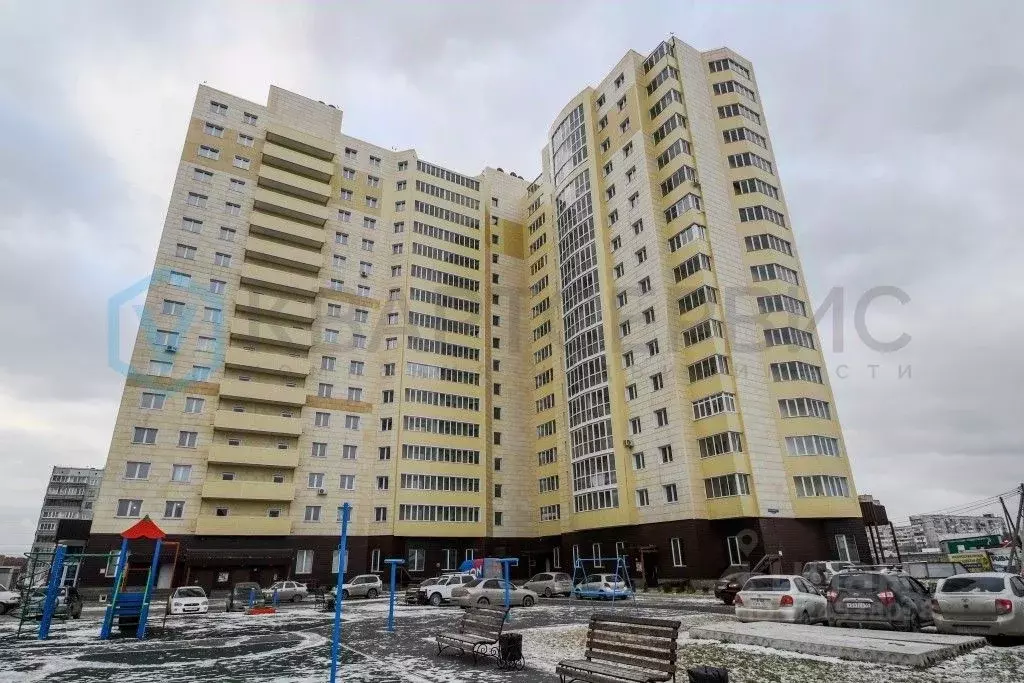 1-к кв. Омская область, Омск ул. Кирова, 51к1 (37.9 м) - Фото 1