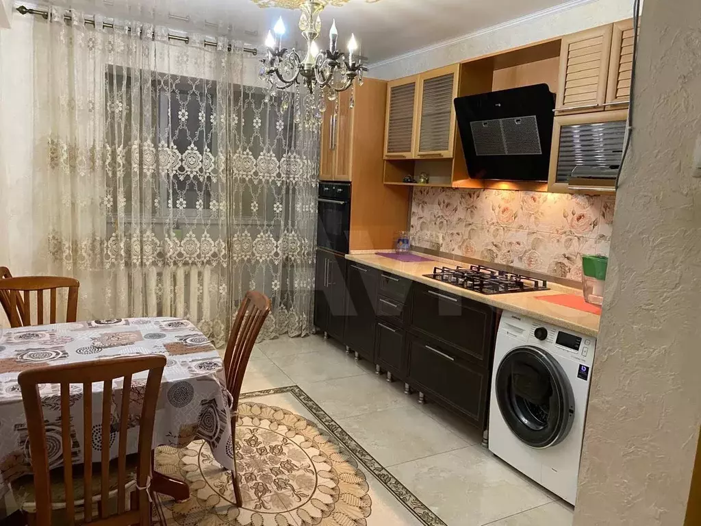 1-к. квартира, 40 м, 3/9 эт. - Фото 1