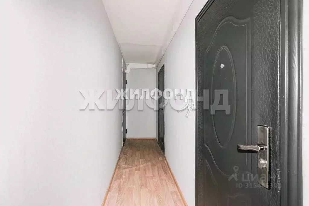 Комната Новосибирская область, Новосибирск ул. Есенина, 12 (12.0 м) - Фото 1