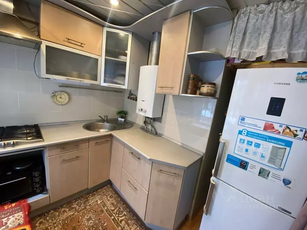 3-к кв. Новгородская область, Великий Новгород Октябрьская ул., 12к2 ... - Фото 1