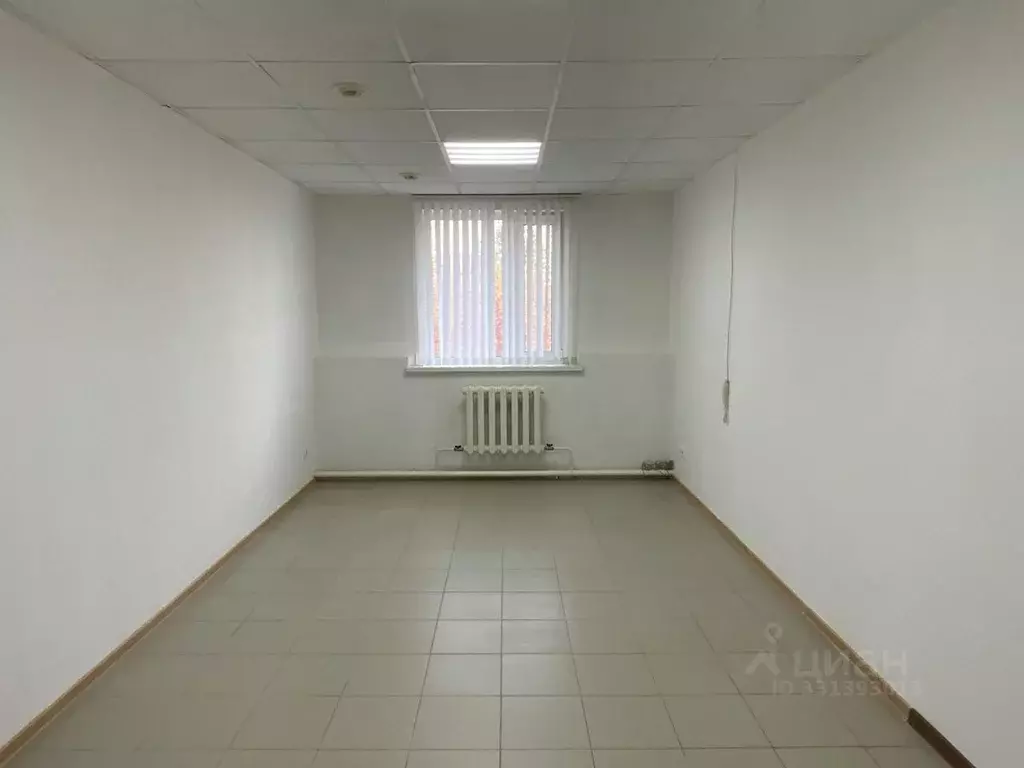 Офис в Тюменская область, Тюмень ул. Александра Логунова, 16А (18 м) - Фото 1