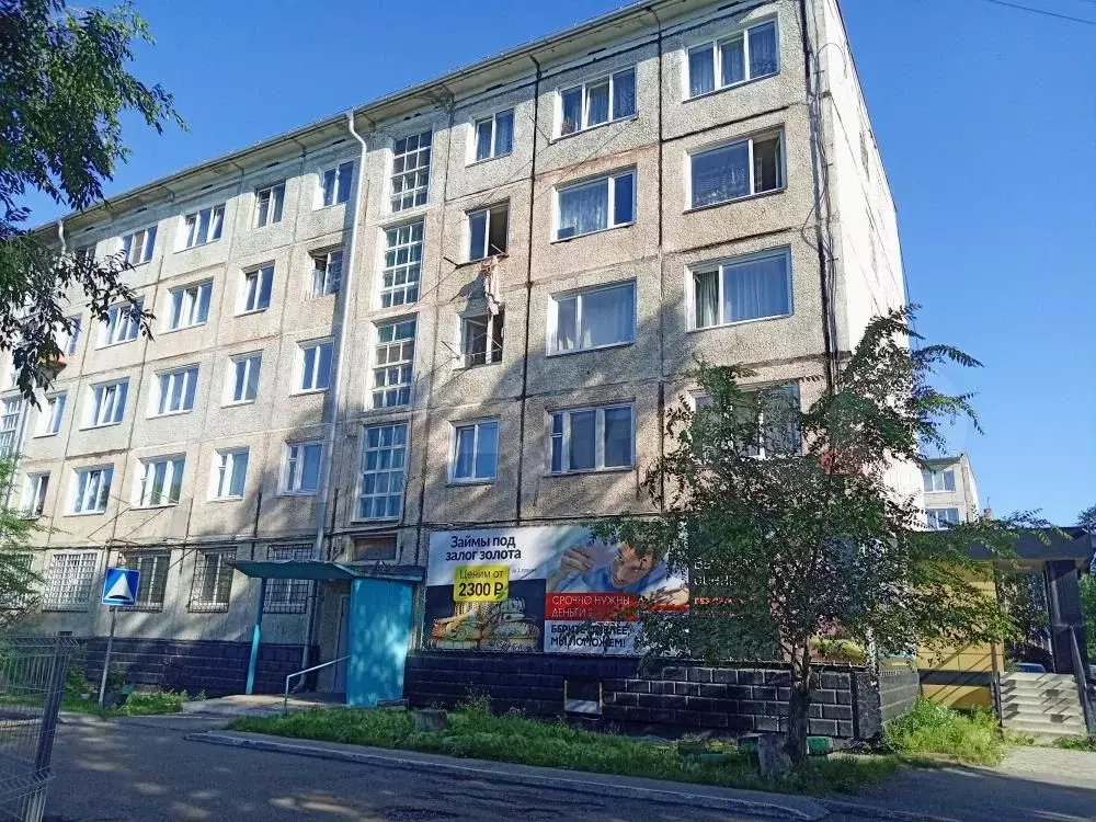 Комната 32 м в 4-к., 4/5 эт. - Фото 0