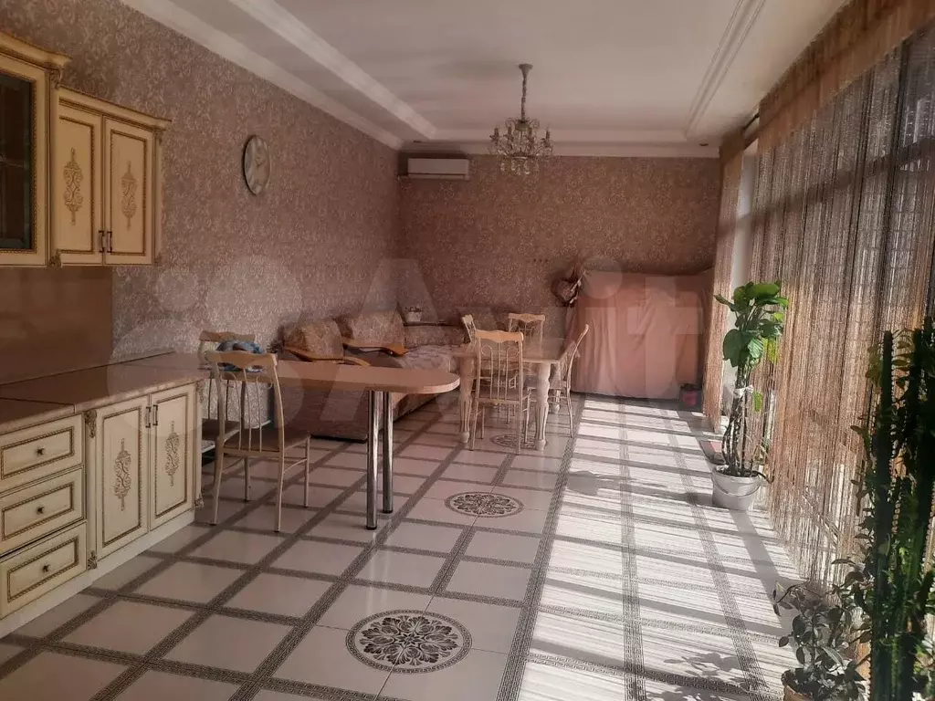 Дом 210 м на участке 6 сот. - Фото 1