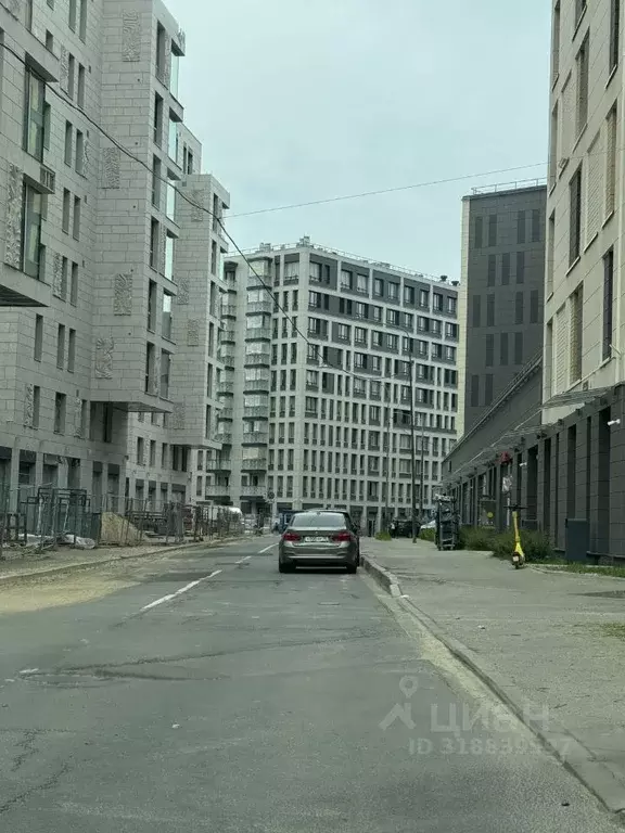 Гараж в Санкт-Петербург Лисичанская ул., 15 (13 м) - Фото 0