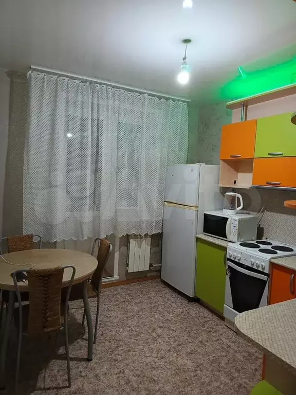 2-к. квартира, 50 м, 3/3 эт. - Фото 0