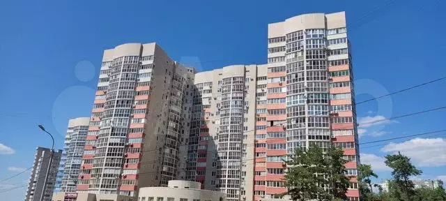 1-к. квартира, 48 м, 7/17 эт. - Фото 0