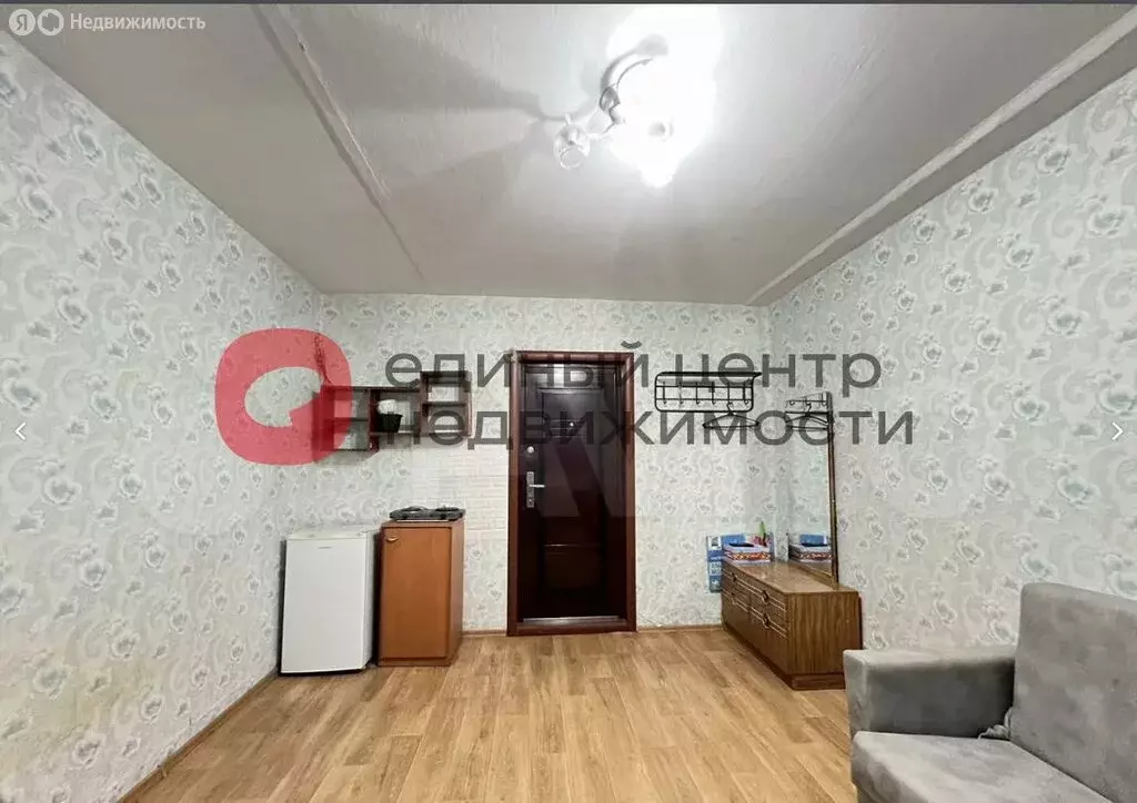 1к в 8-комнатной квартире (15 м) - Фото 1