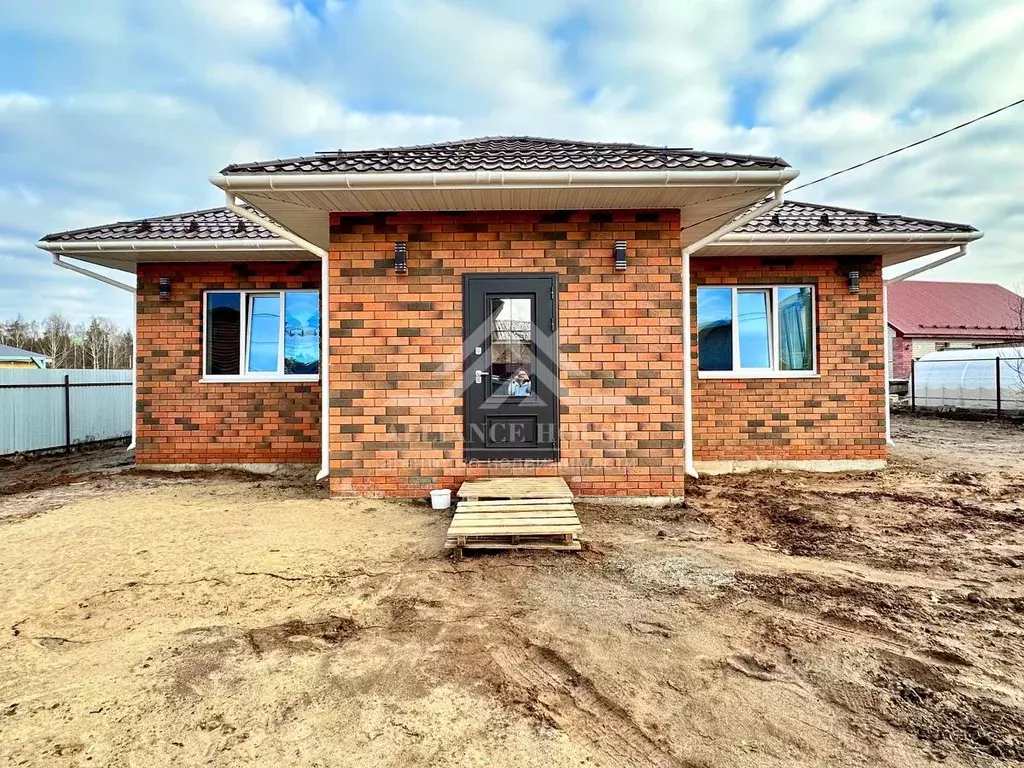 Дом в Татарстан, с. Высокая Гора ул. Мира, 14 (100 м) - Фото 1