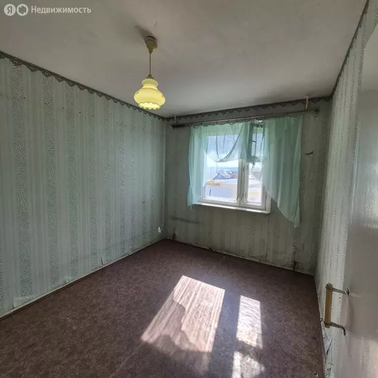 4-комнатная квартира: Чебаркуль, Октябрьская улица, 3 (79.4 м) - Фото 2