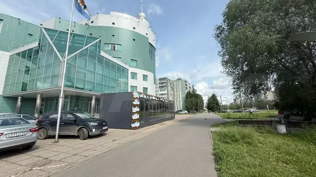 Сдаётся торговое помещение, 54 м с высоким трафиком - Фото 1