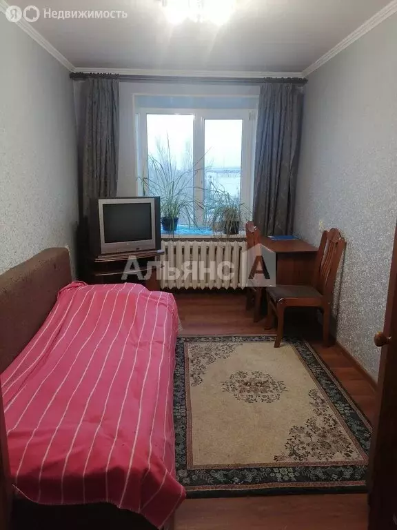 3-комнатная квартира: Белая Калитва, Вокзальная улица, 386 (52 м) - Фото 1