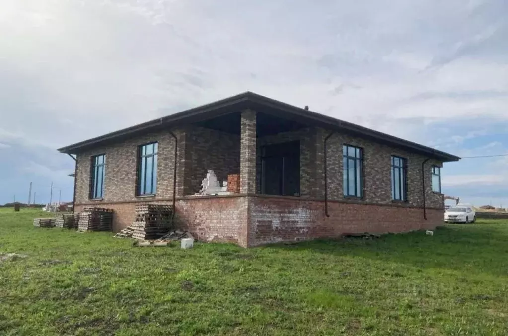 Дом в Белгородская область, Белгородский район, пос. Майский, ... - Фото 1