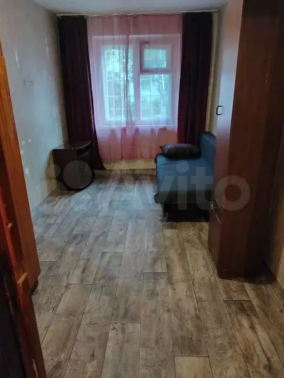 Комната 11 м в 3-к., 1/5 эт. - Фото 0