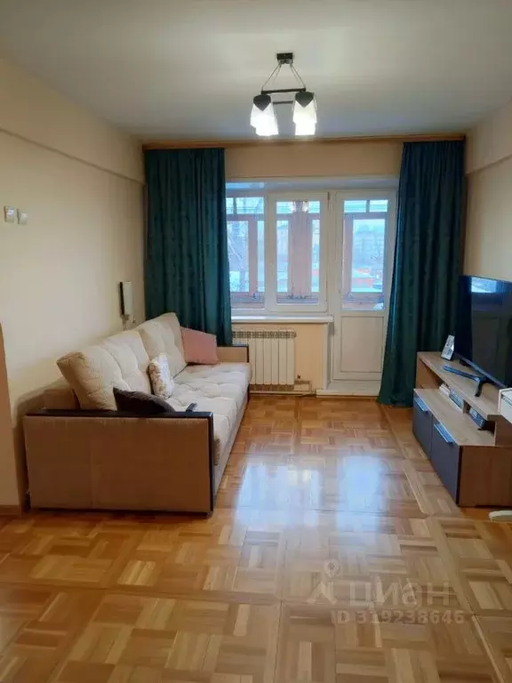 3-к кв. Иркутская область, Иркутск ул. Володарского, 9 (58.6 м) - Фото 1