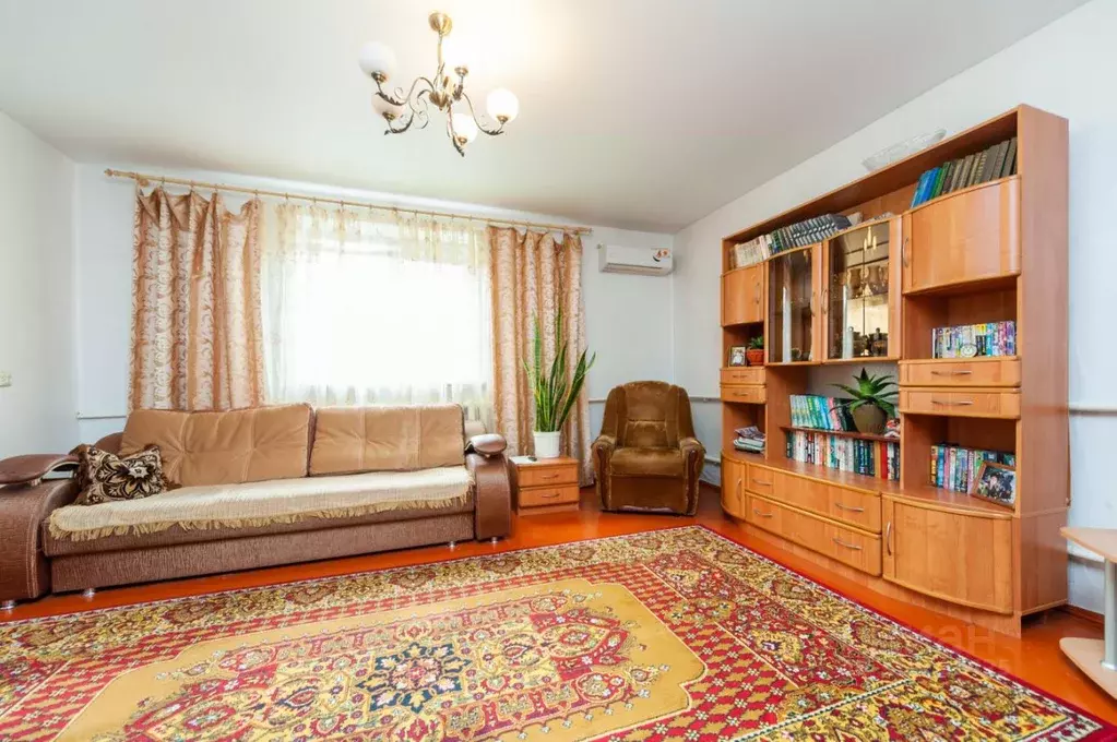 Дом в Краснодарский край, Ейск ул. Грушевая (100 м) - Фото 0