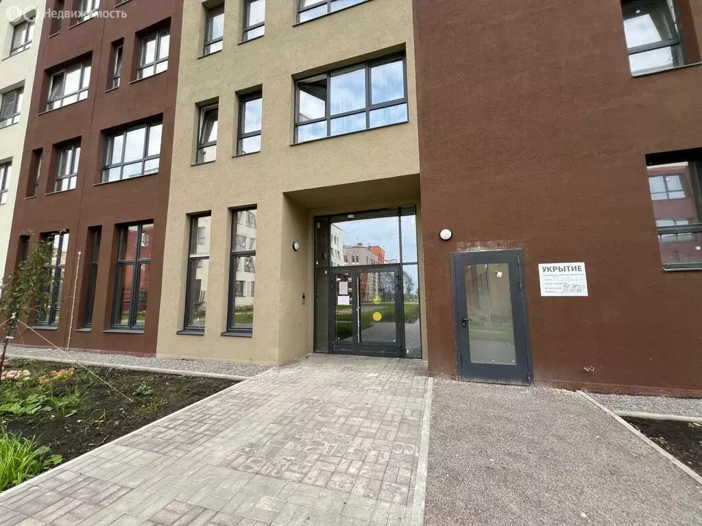 3-комнатная квартира: Молодёжный, улица Вадима Усова, 32 (58 м) - Фото 0