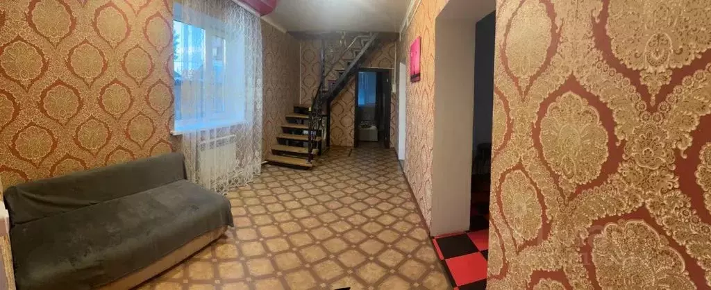 Дом в Оренбургская область, Соль-Илецк Дорожная ул., 18 (130 м) - Фото 0