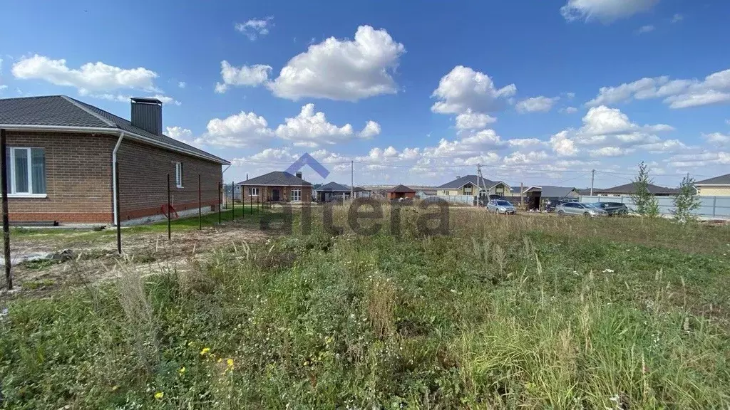 Участок в Татарстан, Пестречинский район, Конское с/пос, с. Конь ул. ... - Фото 1