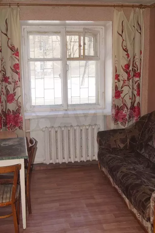 Комната 11 м в 6-к., 1/5 эт. - Фото 0