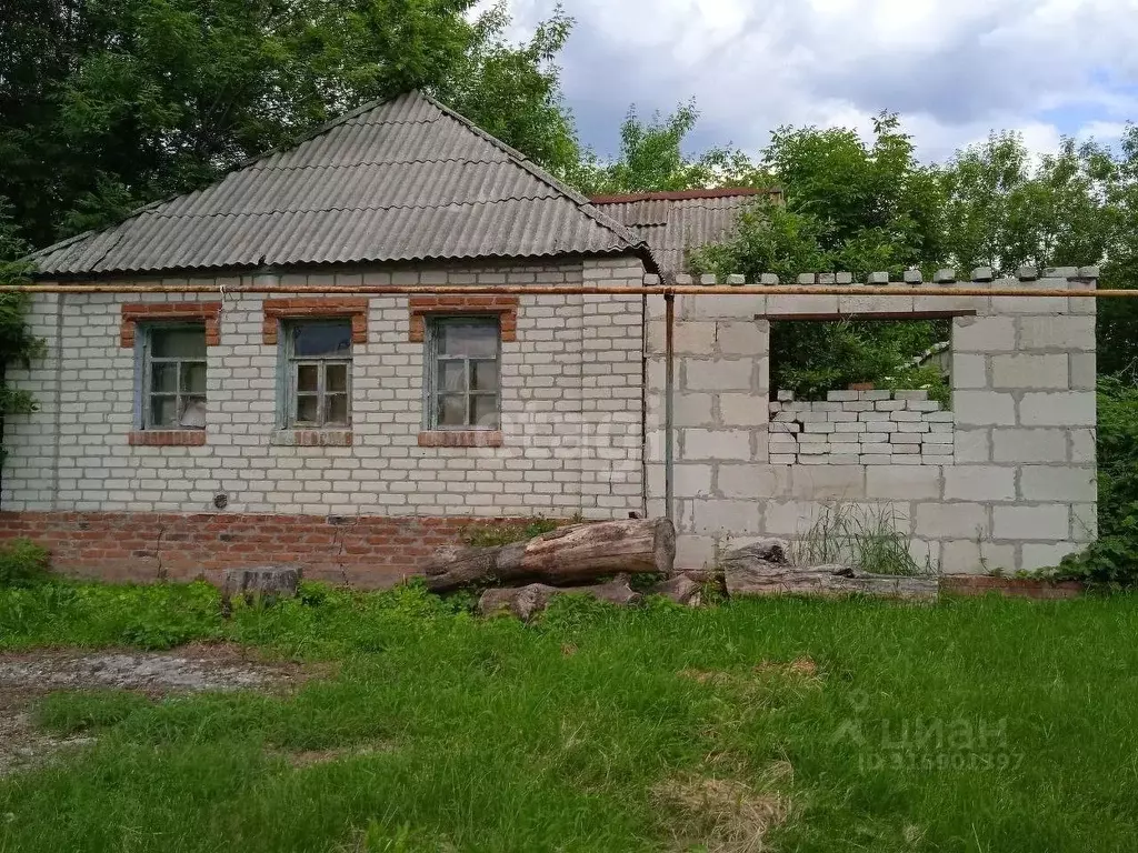 Дом в Белгородская область, Новооскольский муниципальный округ, с. ... - Фото 0