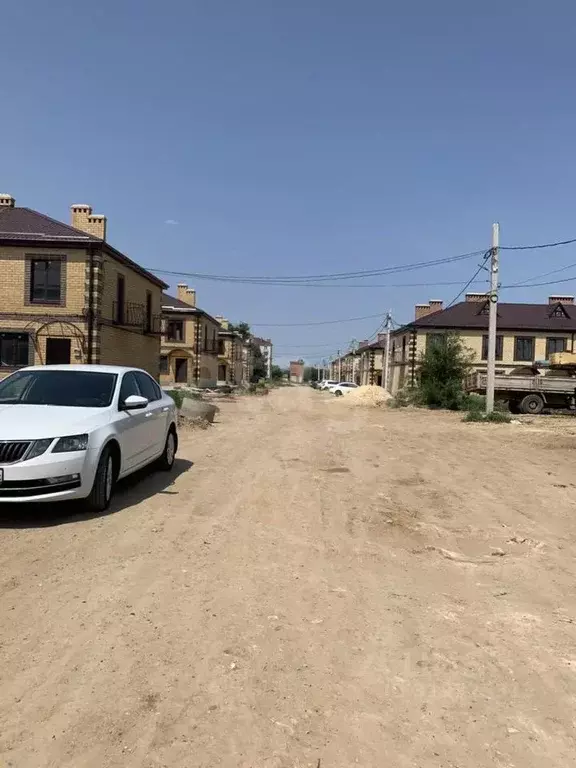 Таунхаус в Калмыкия, Элиста ул. Хомутникова, 116 (64 м) - Фото 0