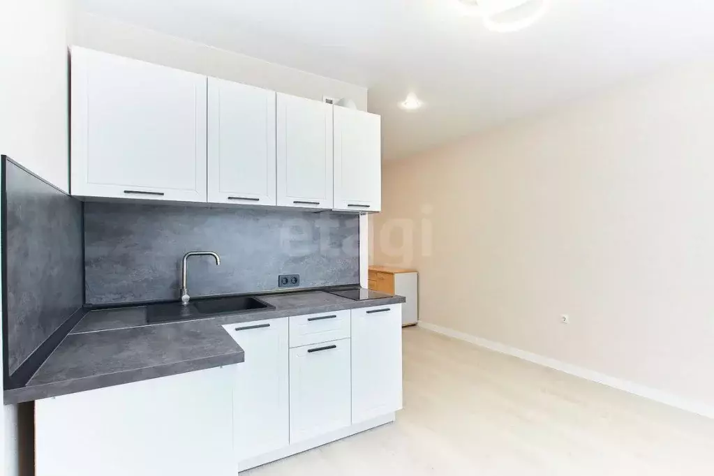 Студия Тюменская область, Тюмень Интернациональная ул., 199 (23.5 м) - Фото 2