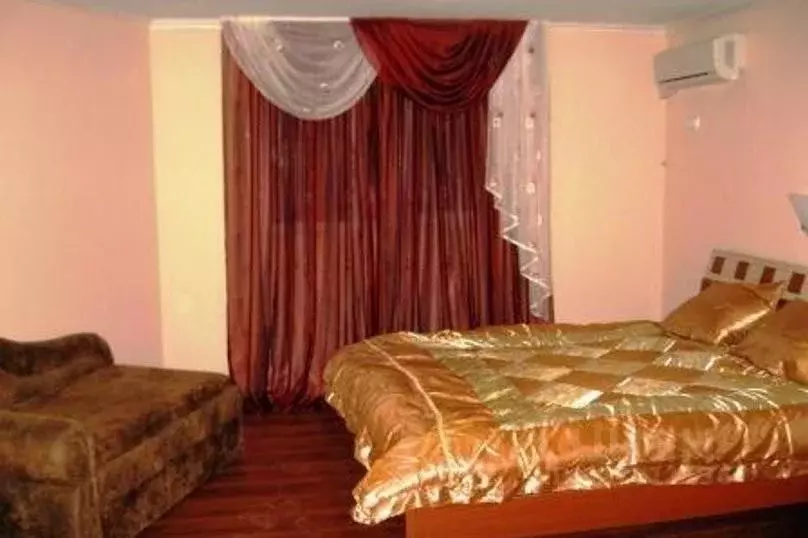 Дом в Крым, Евпатория ул. Просмушкиных, 7 (10 м) - Фото 2