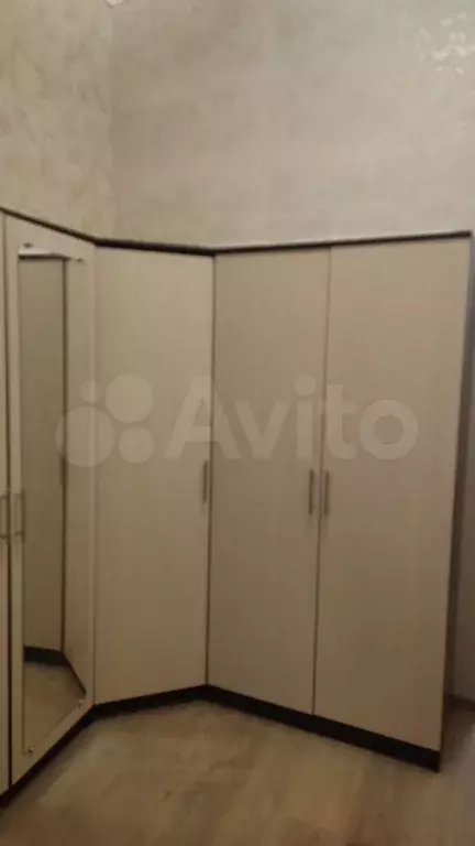 Комната 25 м в 4-к., 1/5 эт. - Фото 1