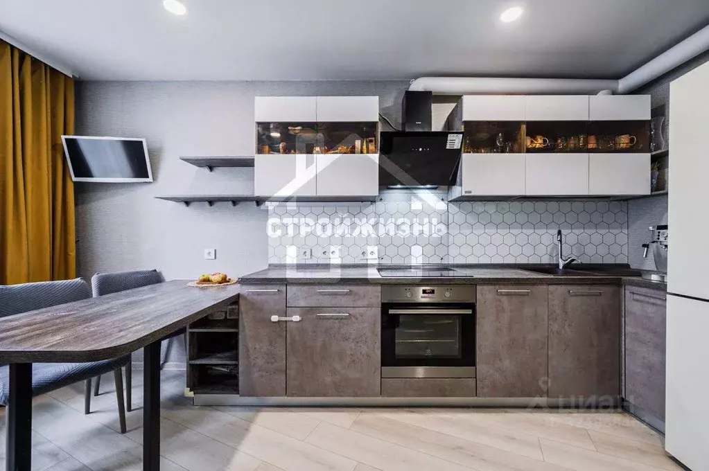 2-к кв. Свердловская область, Екатеринбург ул. Заводская, 75 (63.0 м) - Фото 2