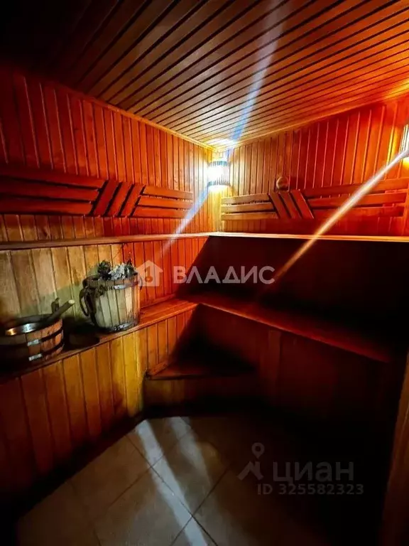 Дом в Калужская область, Перемышльский муниципальный округ, Большие ... - Фото 1