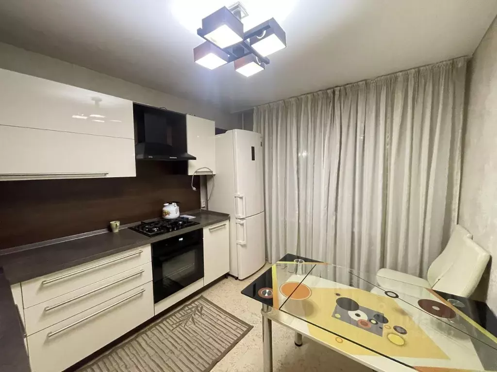 3-к кв. Татарстан, Набережные Челны ул. Академика Королева, 6 (70.0 м) - Фото 1