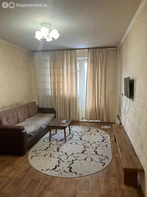 3-комнатная квартира: Норильск, улица Лауреатов, 69А (68.2 м) - Фото 0