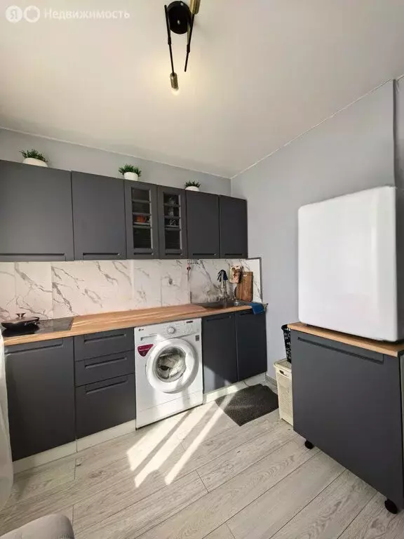 1-комнатная квартира: 6-й микрорайон, 13 (33.3 м) - Фото 2