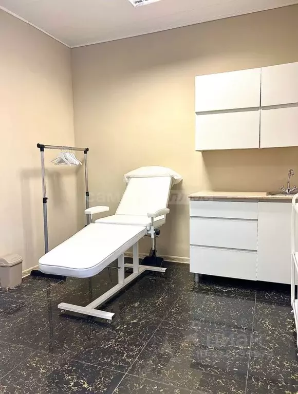 Помещение свободного назначения в Москва, Москва, Троицк В мкр, 42Б ... - Фото 1