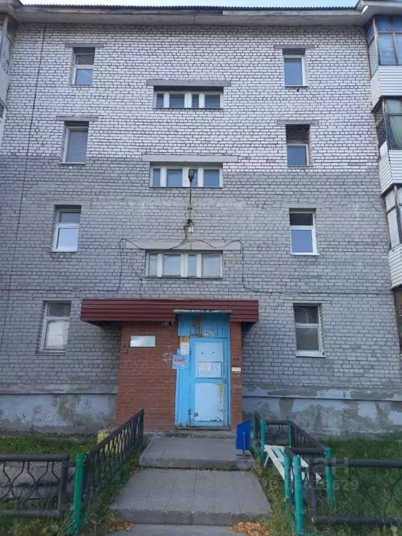 3-к кв. Ханты-Мансийский АО, Нижневартовск Заводская ул., 27 (62.6 м) - Фото 0