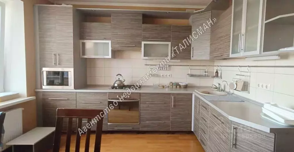 3-к кв. Ростовская область, Таганрог Большая Бульварная ул. (108.0 м) - Фото 0