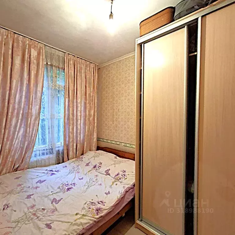 Квартира, 4 комнаты, 50 м - Фото 1
