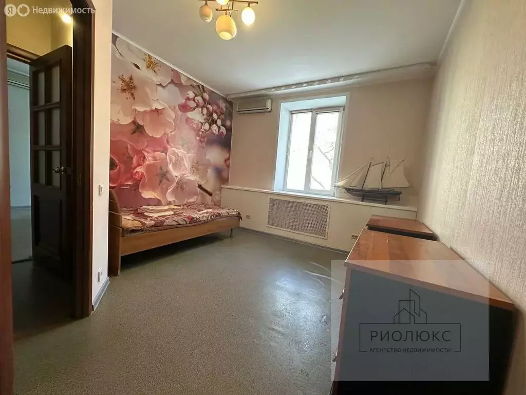 2-комнатная квартира: Магнитогорск, Комсомольская улица, 12 (66.8 м) - Фото 2